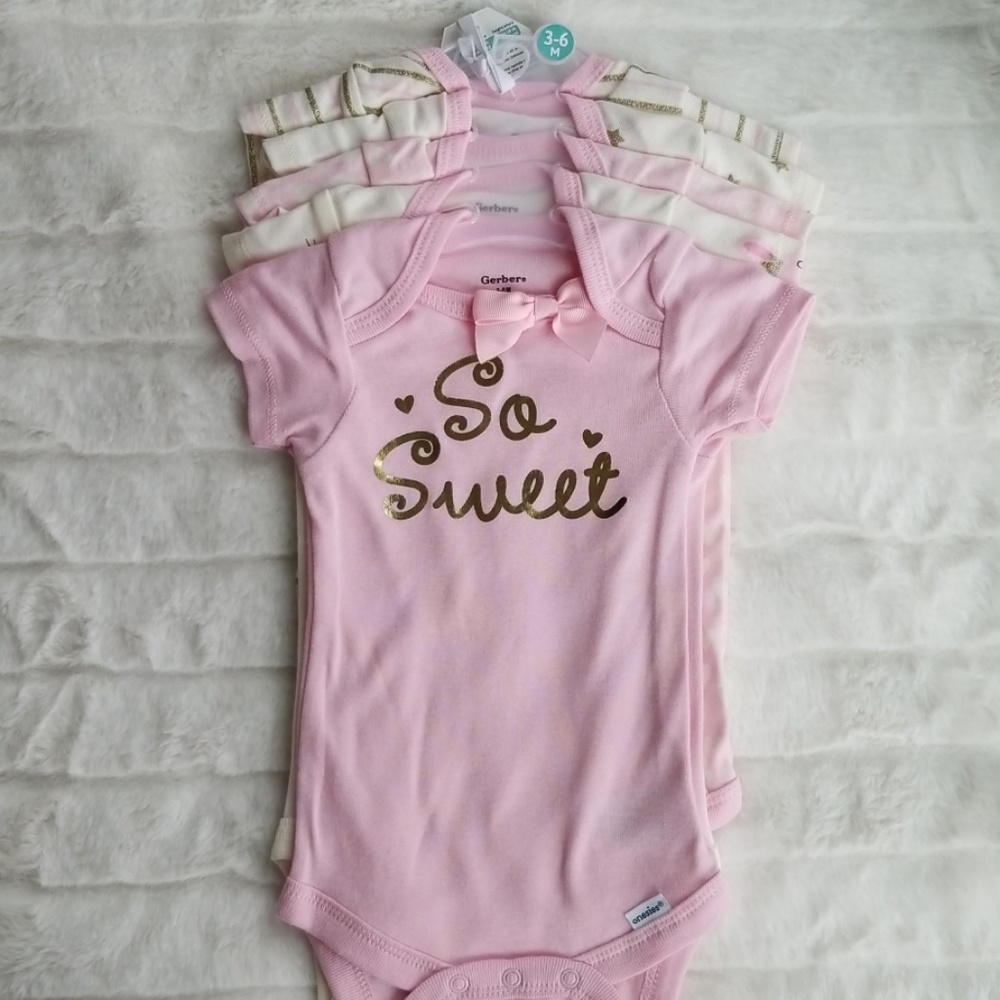 NWT Gerber onesie bundle